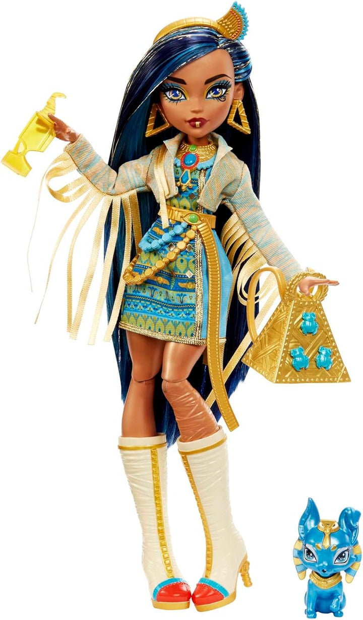 Monster High Cleo de Nile Puppe, Mummie Modepuppe, Königliches Outfit, Killerstiefel, Pyramidenrucks