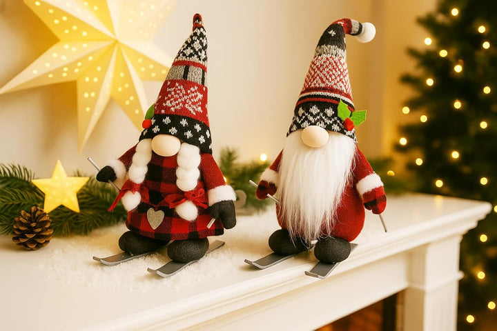 KAMACA 2er Set Deko Wichtel Ski Wichtelpärchen aus Stoff mit knuffigem Outfit Dekoidee zum Verschenk
