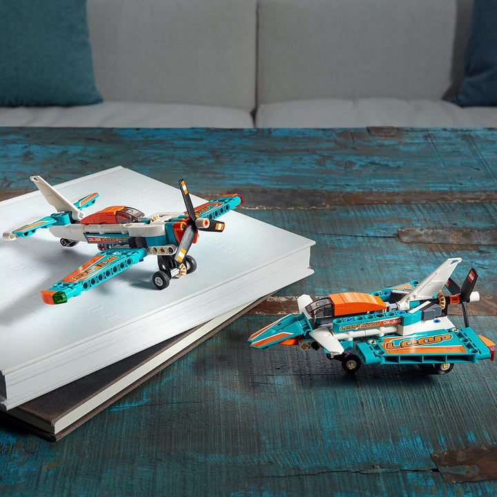 LEGO 42117 Technic Rennflugzeug & Jet-Flugzeug, 2-in-1 Spielzeug für Kinder ab 7, Geschenke zum Gebu