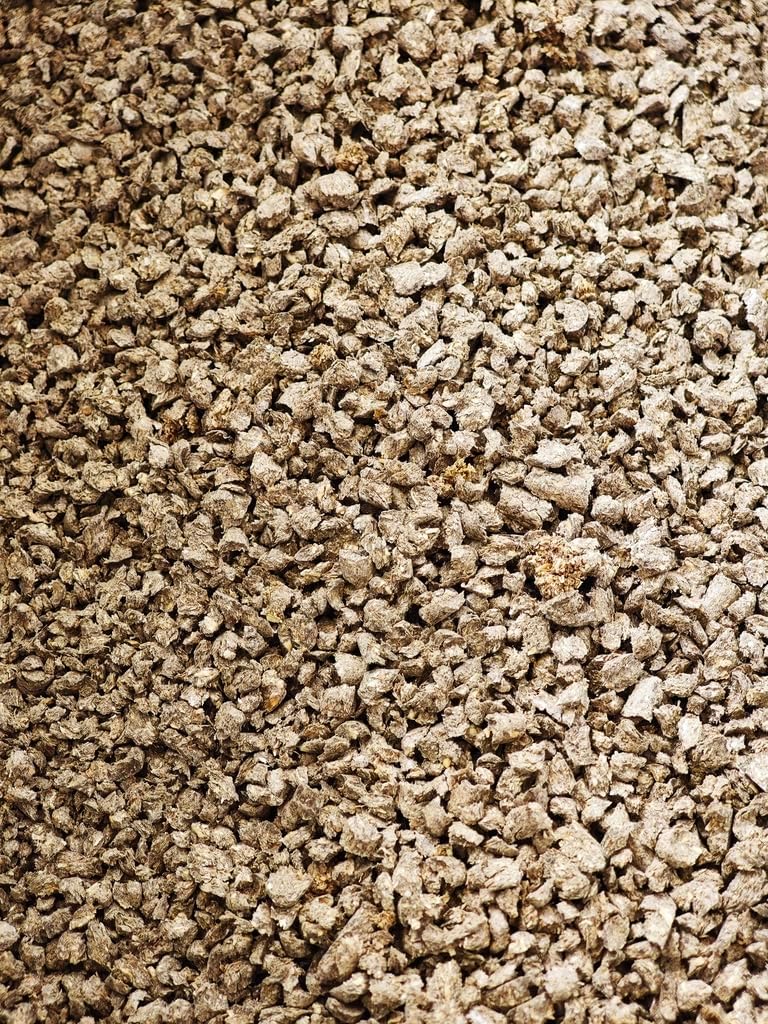 Klumpstreu für Katzen aus Stroh 8 L - Katzenstreu Klumpend - Staubfrei und Duft von Lavendel - 100%