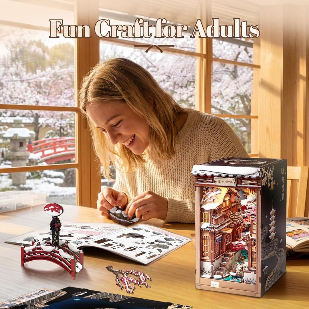 Fsolis Book Nook Kit –Kyoto Snow Whisper Booknook, Japanischer Puppenhaus-Szene, 3D Puzzle Set, Büch