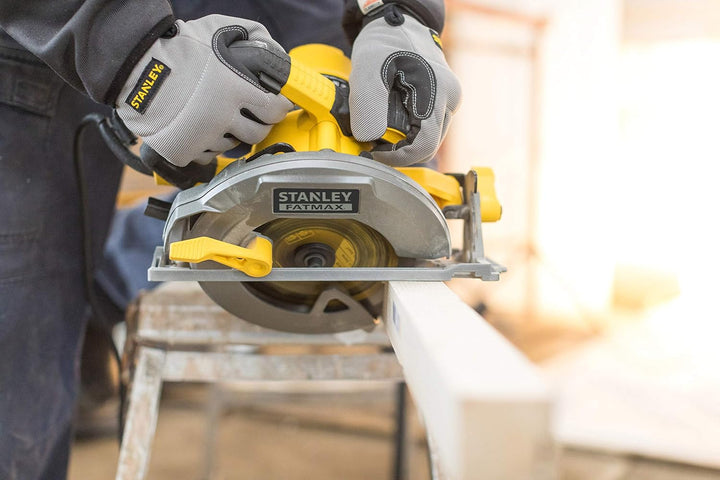 Stanley FatMax Handkreissäge FME301K (1650 Watt, 66 mm / 50 mm (90°/45°), mit Parallelanschlag, Durc