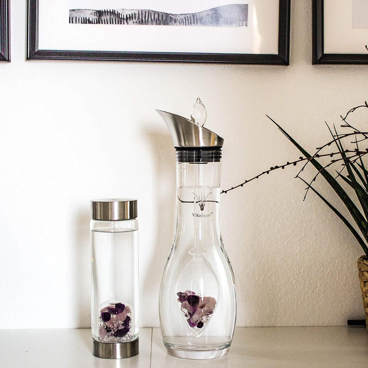 VitaJuwel Inspiration Edelsteinwasserset für Zuhause (Karaffe Era & Phiole) mit Lapislazuli & Rutilq