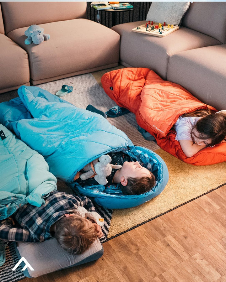 qeedo Buddy Junior Camping Schlafsack Kinder (10-25°C) 3 Jahreszeiten - Kinderschlafsack Mädchen Jun