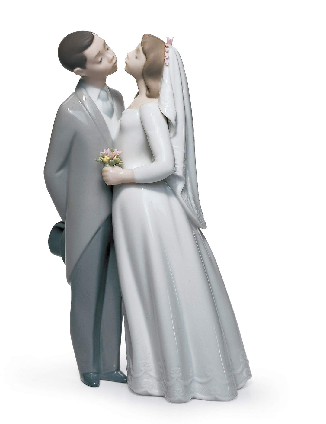 LLADRÓ Paar Figur Der Hochzeitskuss. Paar. Porzellan.