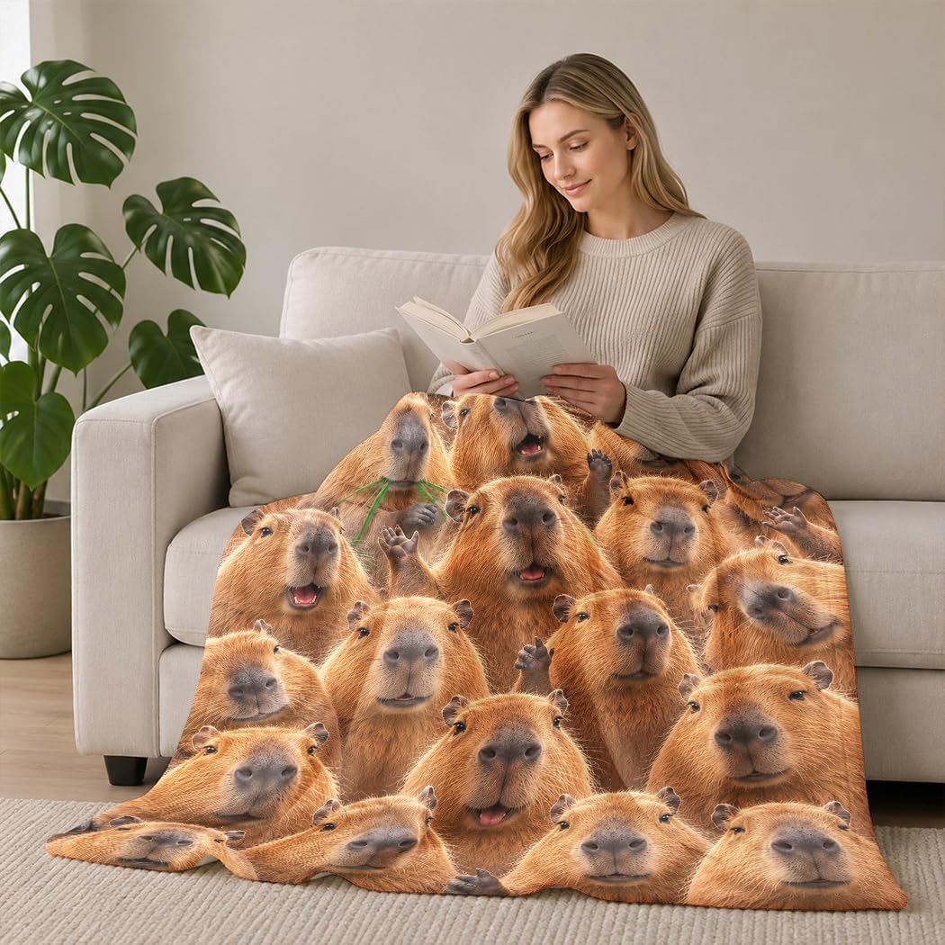 Capybara Collage Flanell Decke, Beliebte Kuscheldecke mit vielen Capybaras, Tierdecke als Geschenk,