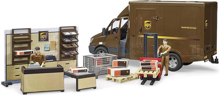 bruder 62250 - Bworld UPS Paketshop mit Tresen, Kasse, Paketwaage, Gitterbox, Pakete, Mitarbeiter &amp;