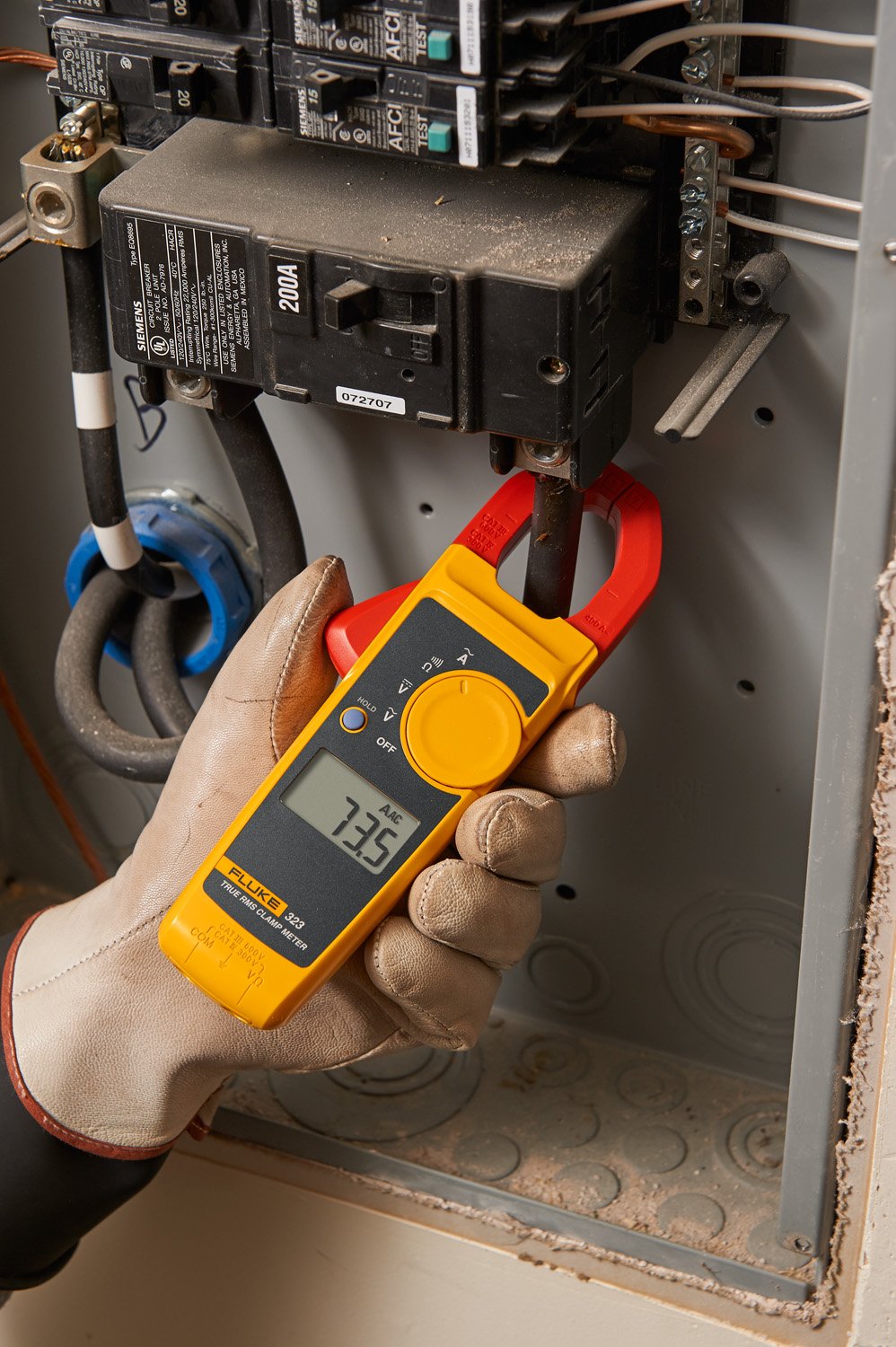 Fluke 117 Multimeter für Elektriker, Electrician Multimeter and Clamp Meter Combo Kit, 1 Fluke 117 V