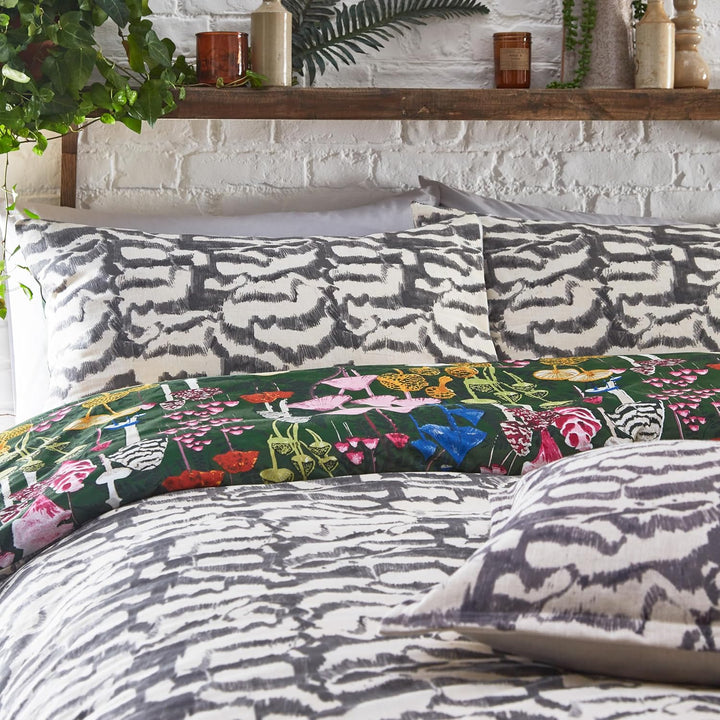 furn. Möbel. Amanita Abstrakter Pilz Bettdecke Set King (U.K. Standard) Forest Green, King (U.K. Sta