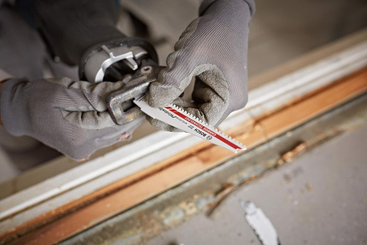 Bosch Professional Säbelsägeblatt S 956 DHM Endurance for Window Demolition (Länge 150 mm, Zubehör S