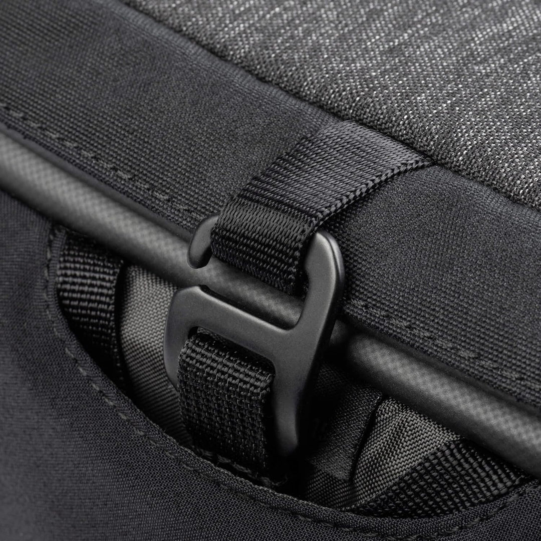 Think Tank SpeedTop 15 Crossbody Kameratasche mit Magnetdeckel
