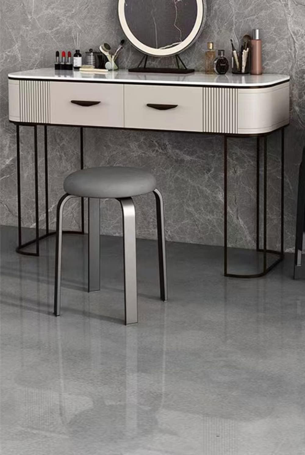 Balama Hocker Schwarz & Grau stapelbar gepolstert 45 x 31 x 31 cm aus Metall mit verstellbarem Boden
