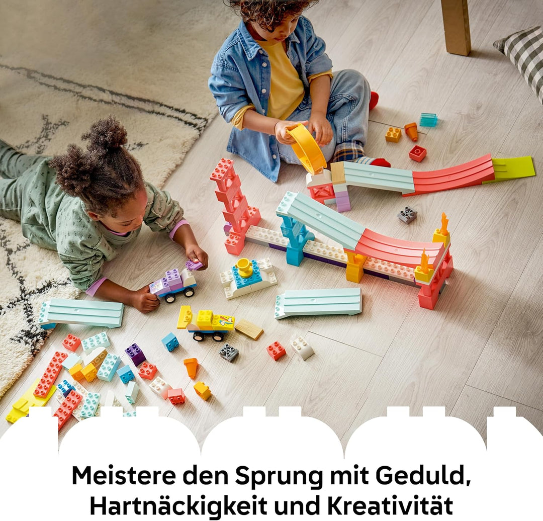 LEGO DUPLO Town Kreative Sprungschanzen mit kleinen Flitzern 3-in-1-Set - Lernspielzeug zur Motorik
