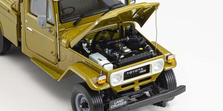 Toyota Land Cruiser 40 Pickup - 1:18 - Kyosho