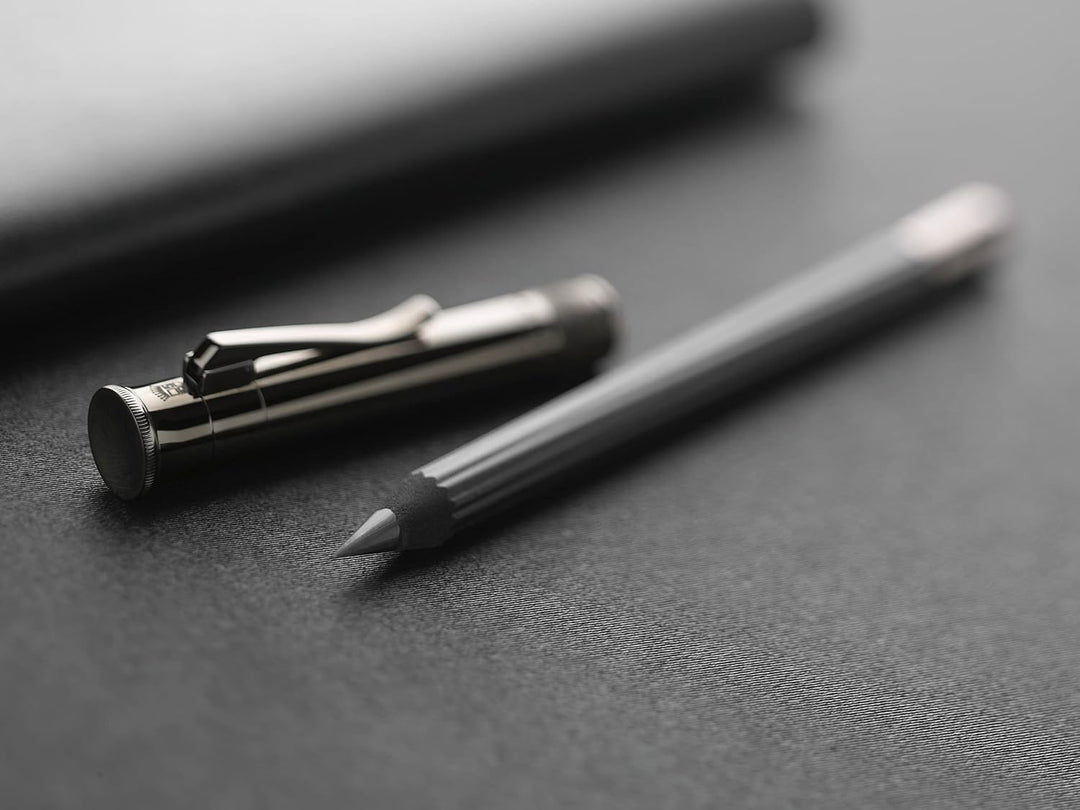 Graf von Faber-Castell 118531 - Perfekter Bleistift mit Verlängerer, Spitzer und Radiergummi, Black