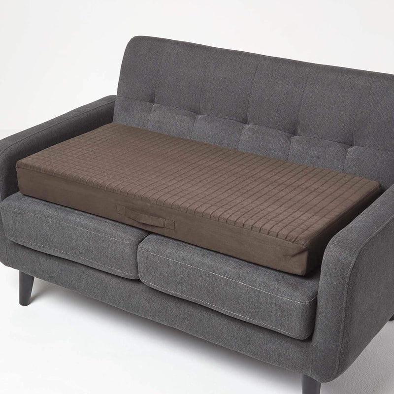 Homescapes Feste Sofa-Auflage 100x50 cm braun, 10 cm hohes Sitzkissen Velours, Sitzerhöhung orthopäd