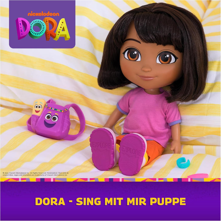 DORA Sing mit Mir Puppe 35 cm grosse Puppe zur beliebten TV-Serie mit 2 Liedern und 12 Sätzen & Gerä