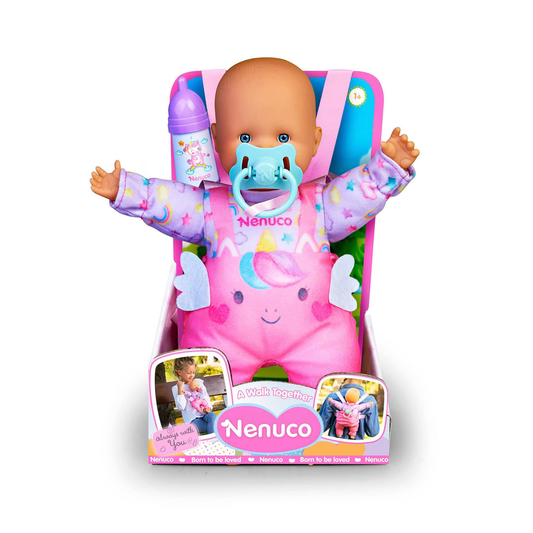 Nenuco - Spazieren gehen, Babypuppe 35 cm mit weichem Körper, Zubehör und Babytrage, um sie überall