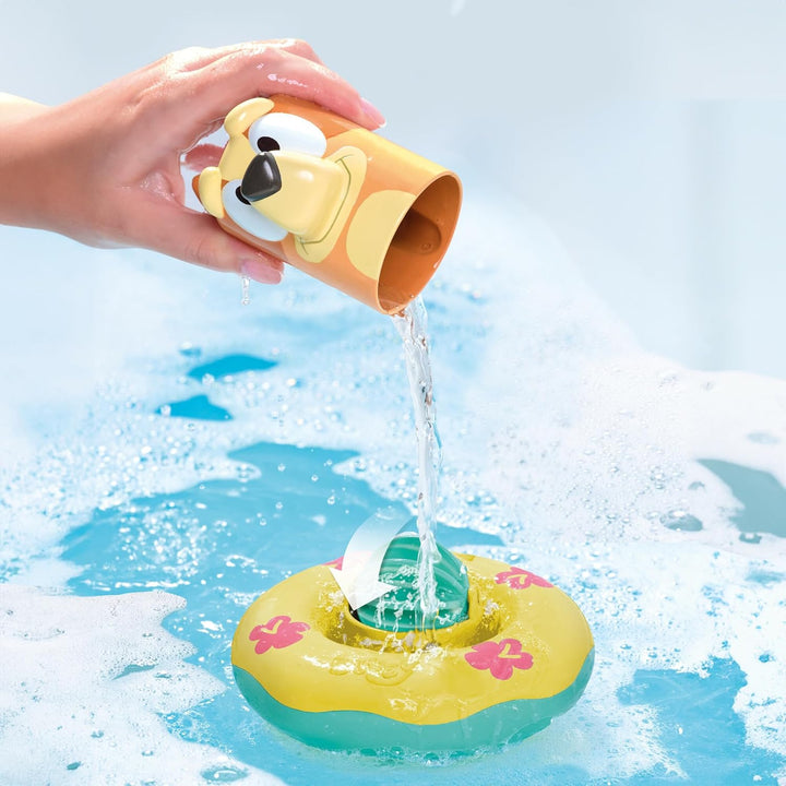 Tomy Toomies Badespielzeug Bluey und Bingo im Schwimmring, 2 Stück | Bluey und Bingo in Schwimmringe