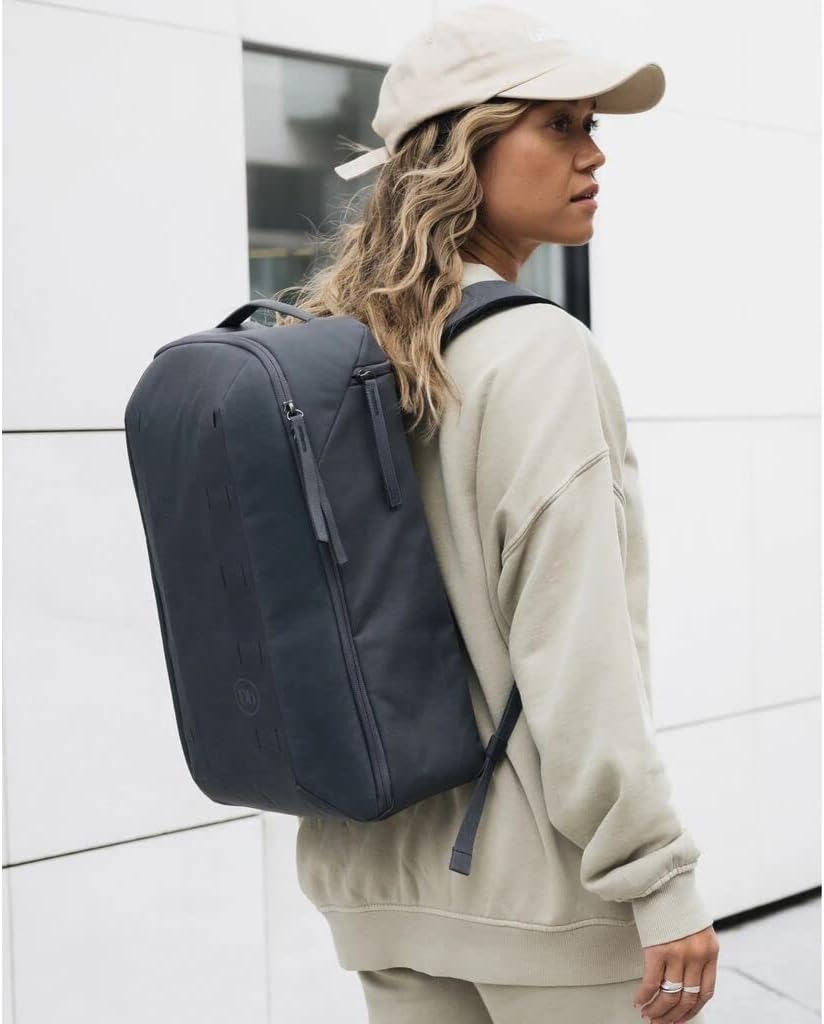 Douchebags Unisex The Makeløs 22l Backpack Rucksack, Schwarz, 22 Largo