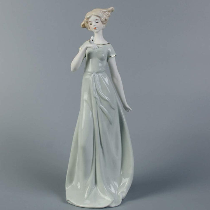BESPORTBLE Keramik Mädchen Statue Elegante Porzellan Dame Figur Skulptur Tisch Ornament Kuchen Toppe