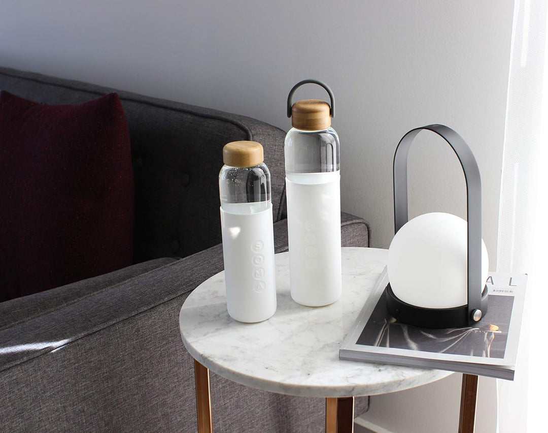 SOMA Free Glass Water Bottle with Silicone Sleeve, White Wasserflasche aus Glas, BPA-frei, mit Silik