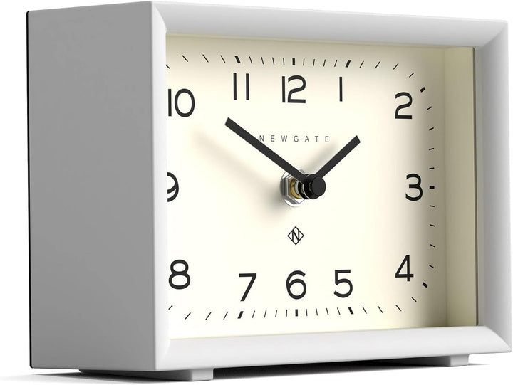 NEWGATE® Henry Schreibtisch Uhr | Zeitgenössisches rechteckiges Design | Weiss | Leicht lesbare nunb
