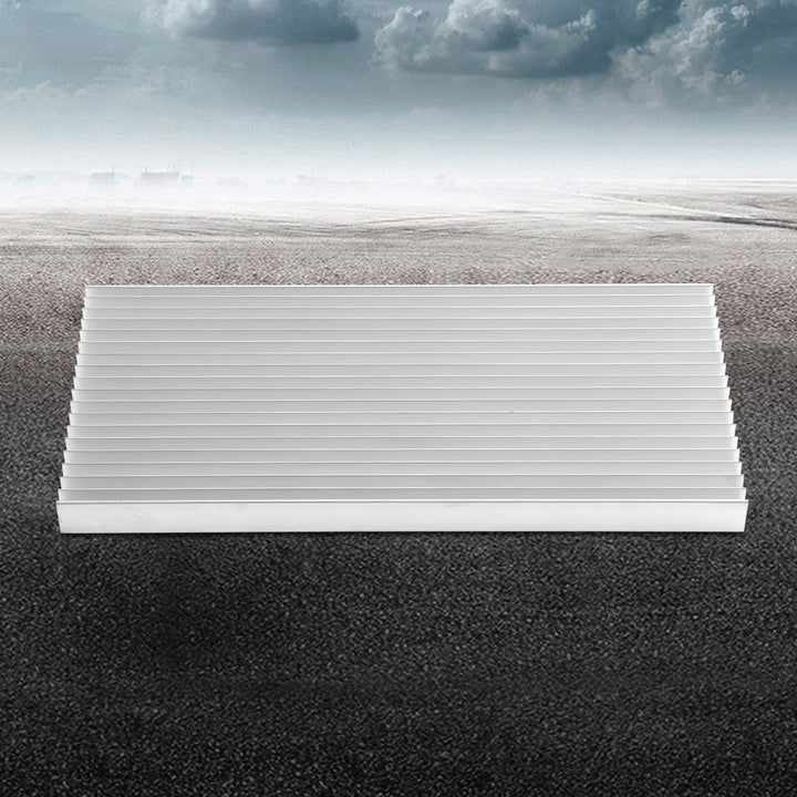 Aluminium Kühlkörper für LED-Leuchten für 8 Stück 3W LEDs oder 20 Stück 1W LEDs, 300x140x20mm