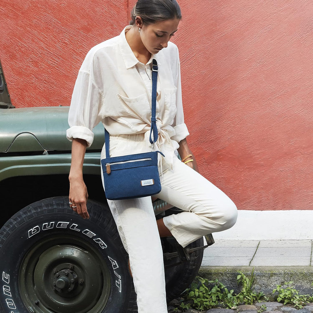 Travelon Damen Anti-Theft Heritage Small Crossbody Umhängetasche Indigo, Indigo/Mandala-traum