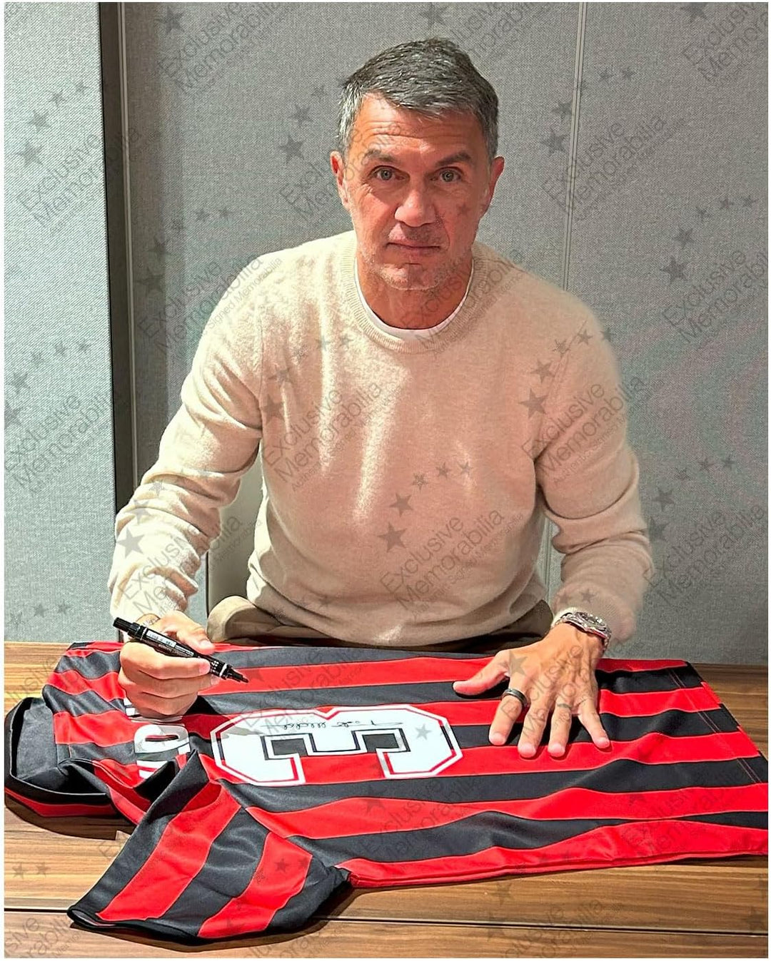 Von Paolo Maldini signiertes Milan-Trikot von 1988
