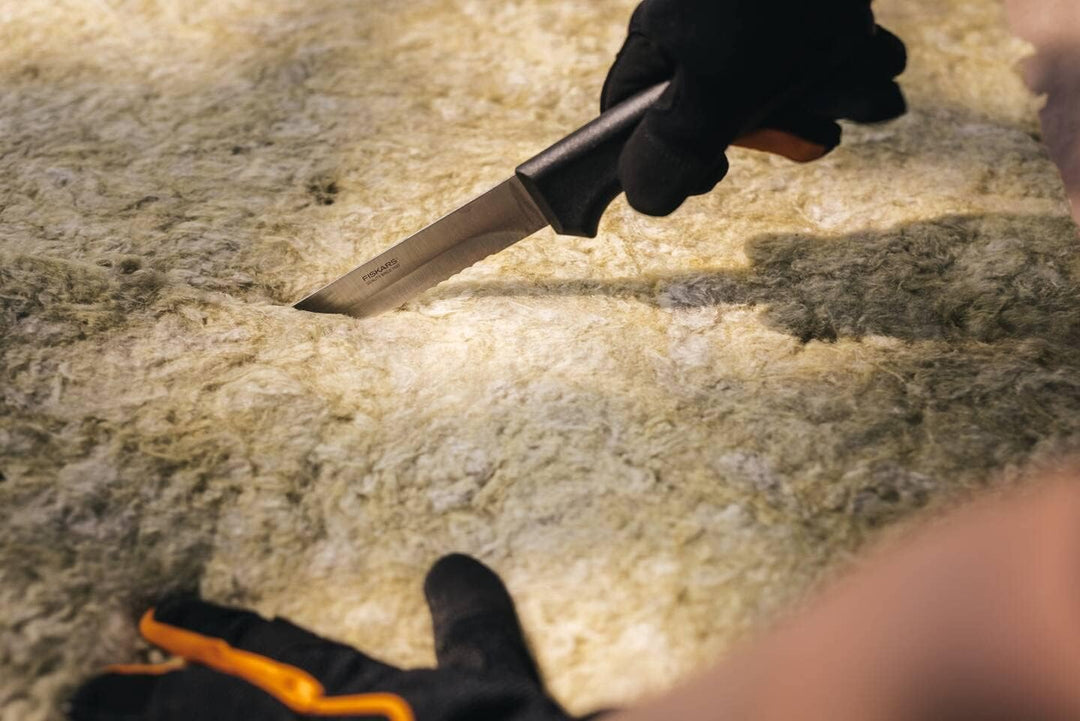 Fiskars Dämmstoffmesser, Gesamtlänge: 42 cm, Rostfreier Stahl, Schwarz, K20, 1001626