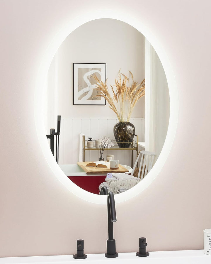 Beliani Badspiegel oval Silber 80 x 60 cm mit Antibeschlagsystem LED-Beleuchtung