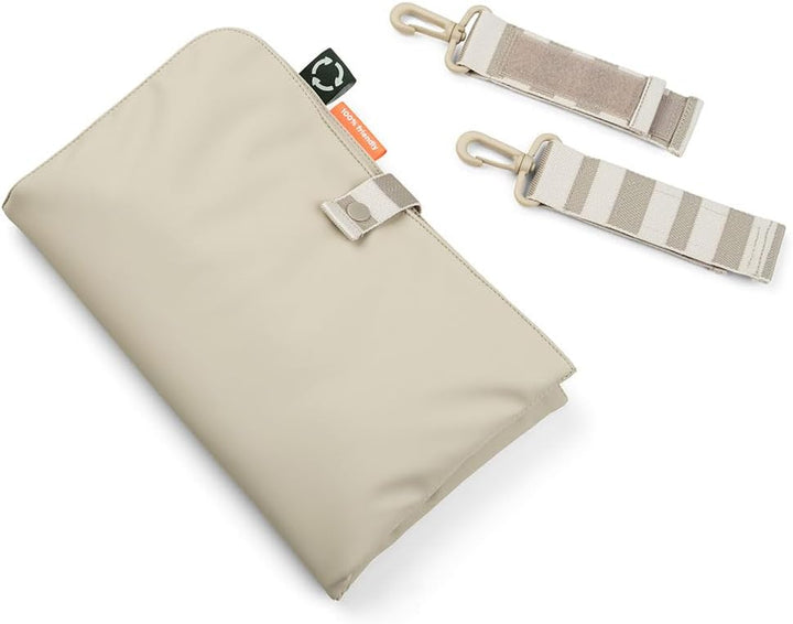 Done by Deer Wickeltasche Kinderwagen - Windeltasche - Kinderwagentasche mit Wickelunterlage, Schult