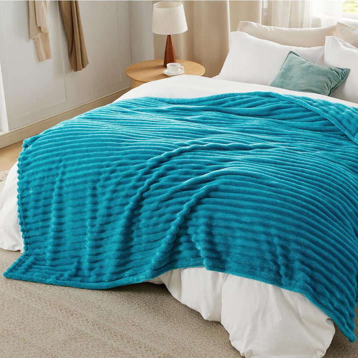 BEDSURE Kuscheldecke für Zimmer Deko - Wolldecke &amp; Fleecedecke, Sofadecke, Weiche Warme Grobe Kordde