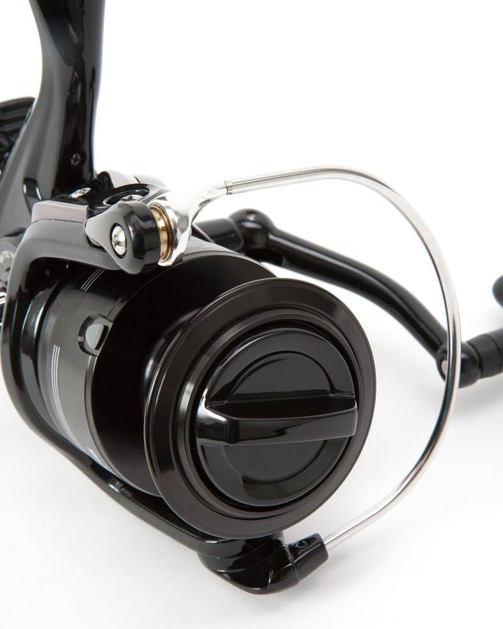 Daiwa - Black Widow Baitrunner/Freespool Rollen Grössen 3500A/4000A/4500A/5000A Karpfen Hecht Lachs