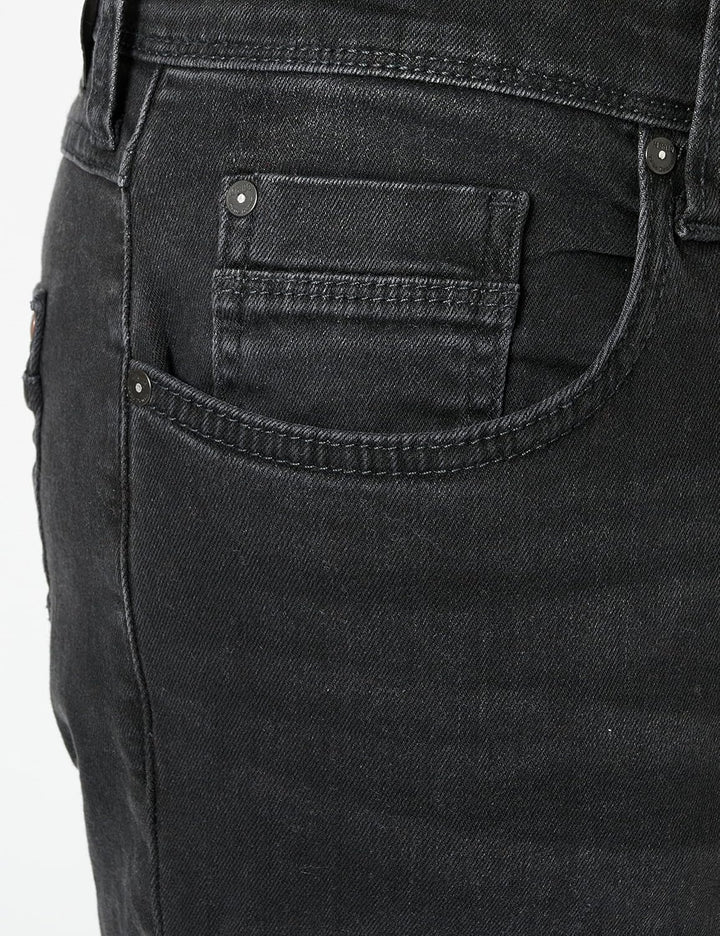 MUSTANG Herren Washington Jeans 38W / 30L Tiefschwarz 983, 38W / 30L Tiefschwarz 983