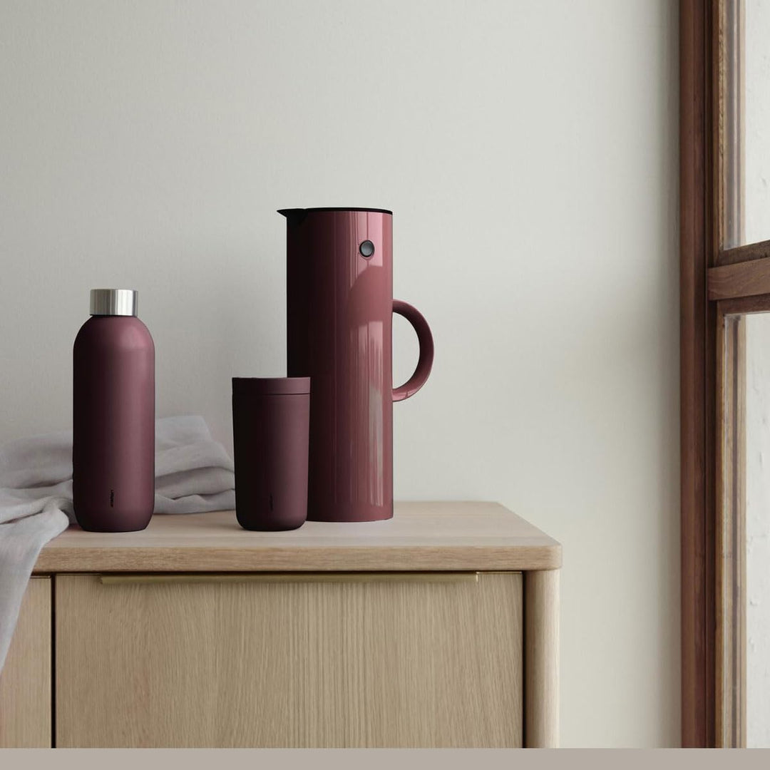 Stelton Isolierkanne EM77 - Doppelwandige Isolierkanne für heisse/kalte Getränke - Tee- & Kaffeekann