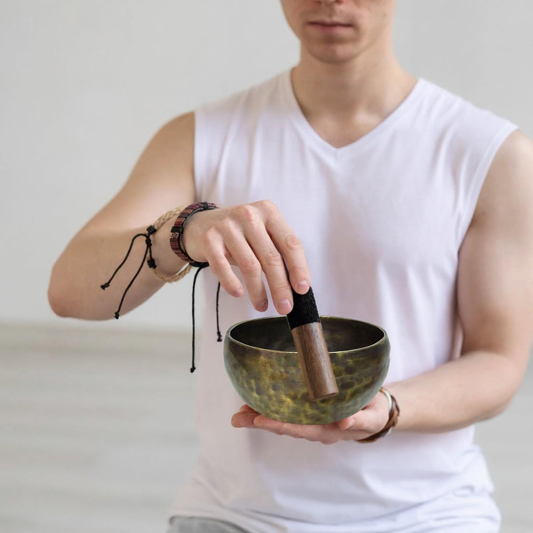 keepdrum Tibetische Bronze-Klangschale Singing Bowl 16 cm mit Klangschalen-Reiber Schlägel und Unter