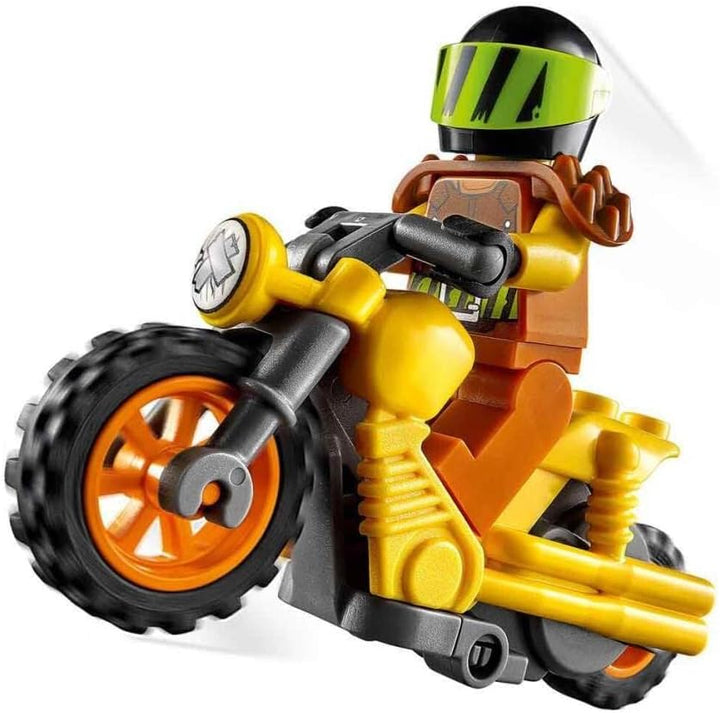 LEGO 60297 City Stuntz Power-Stuntbike, Set mit schwungradbetriebenem Motorrad und Rennfahrer-Wallop