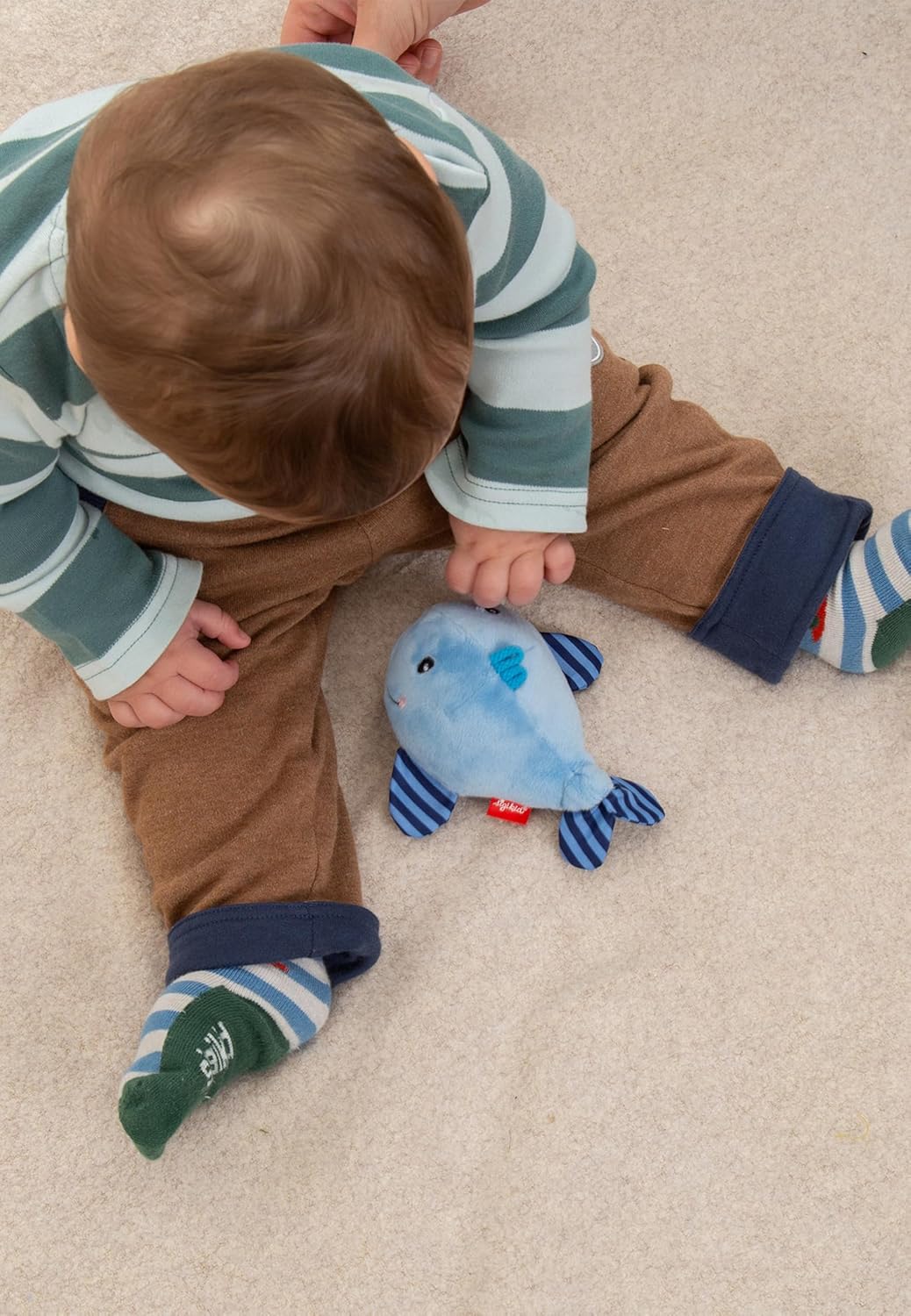 SIGIKID 41172 Rassel Wal Red Stars Mädchen und Jungen Babyspielzeug empfohlen ab Geburt blau Wal emp