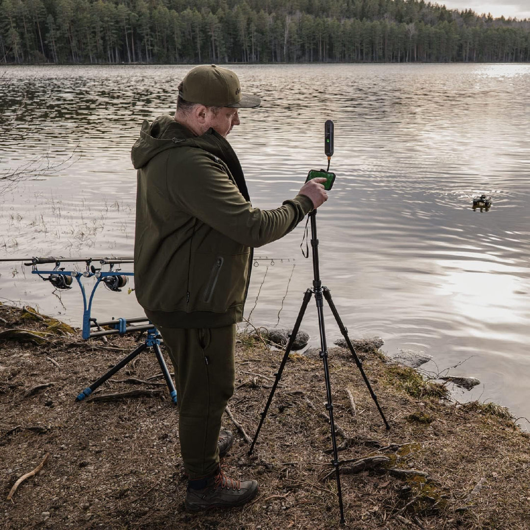 Deeper Tripod, ideal mit dem Deeper Range Extender Kit, Futterboot-Angelzubehör zum