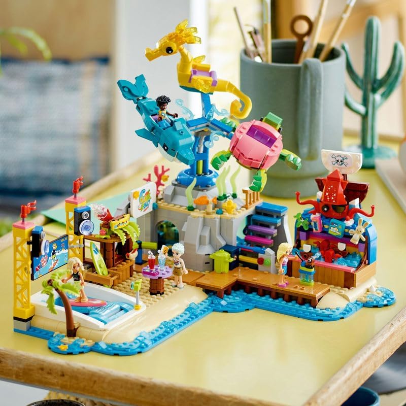 LEGO 41737 Friends Strand-Erlebnispark, Kirmes-Set mit Technic-Elementen, Delfin, Schildkröte und Se