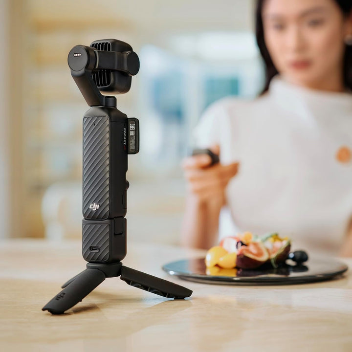 DJI Osmo Pocket 4P Vlog Combo, Vlog-Kamera mit Dual-Objektiv, kinoreifes 4K | 3× optischer Zoom, 4K/