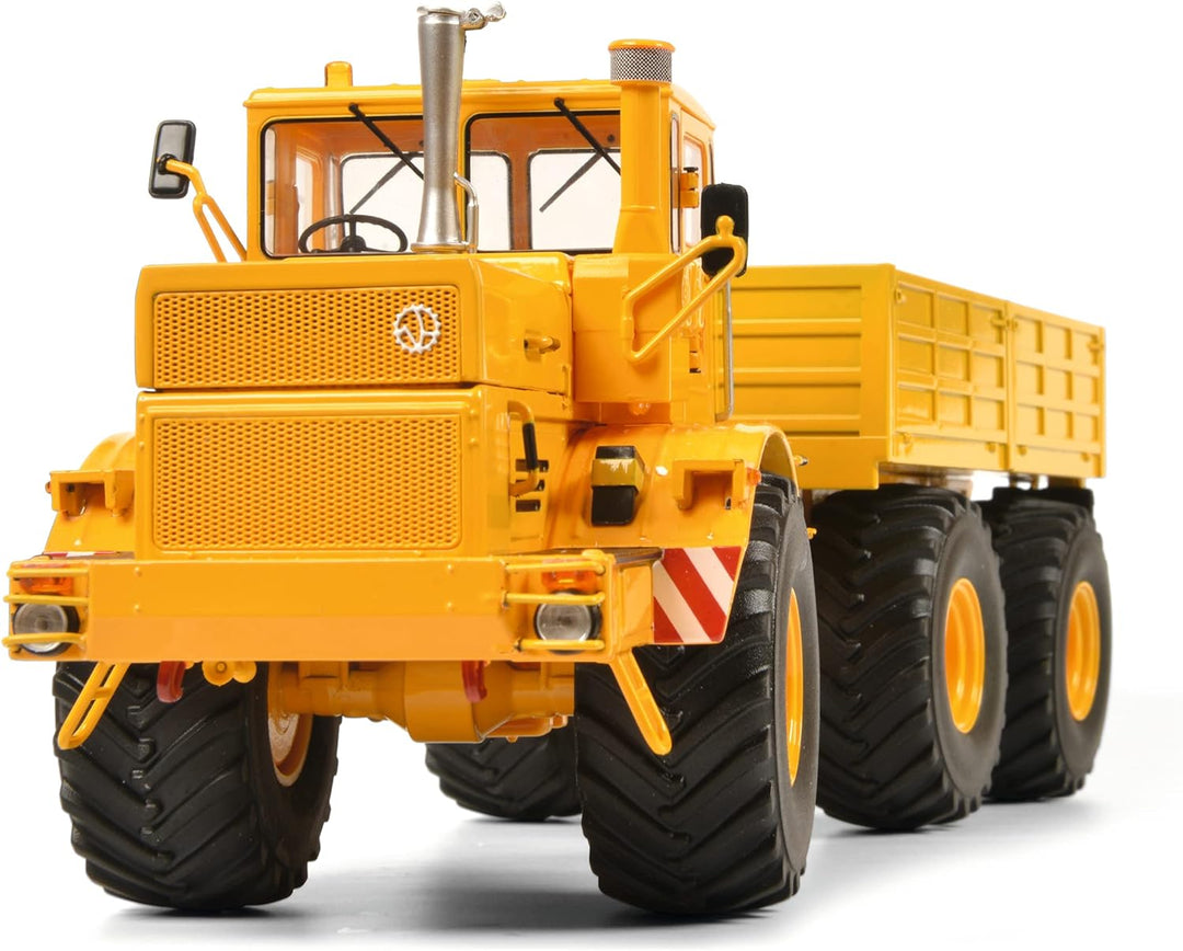 Schuco 450770800 Other License Kirovets K-700 T, Traktor mit Anhänger, Modellauto, 1:32, gelb