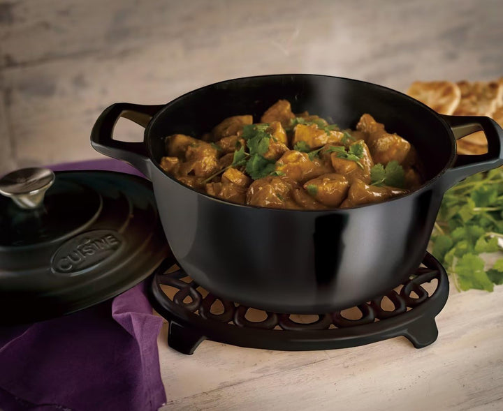 La Cuisine Eemaillierte Gusseisen Bräter Schmortöpfe Auflaufform Kasserollen 26cm 4.75 L.Schwarz Mat