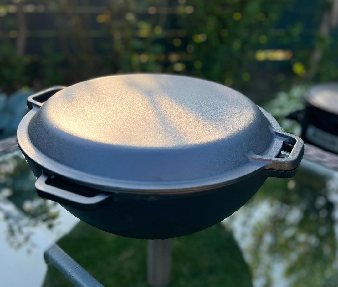 ROBARI Gusseisen Kasan 12 L mit GRILLDECKEL + Schaumlöffel KAZAN Wok Gulaschkessel