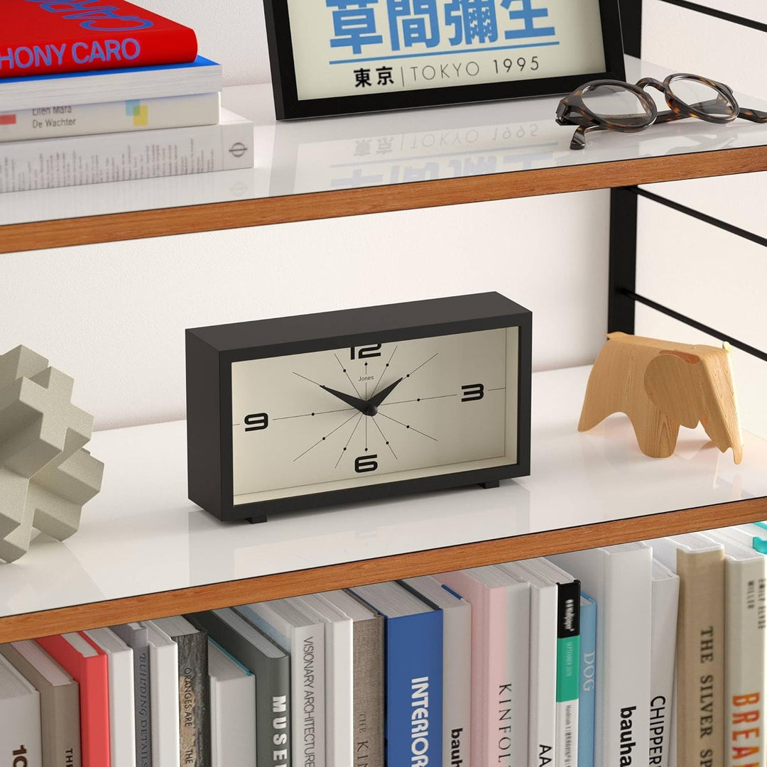 JONES CLOCKS® Schreibtischuhr 'Odeon' – modernes rechteckiges Design in Schwarz, stilvoller Retro-Lo