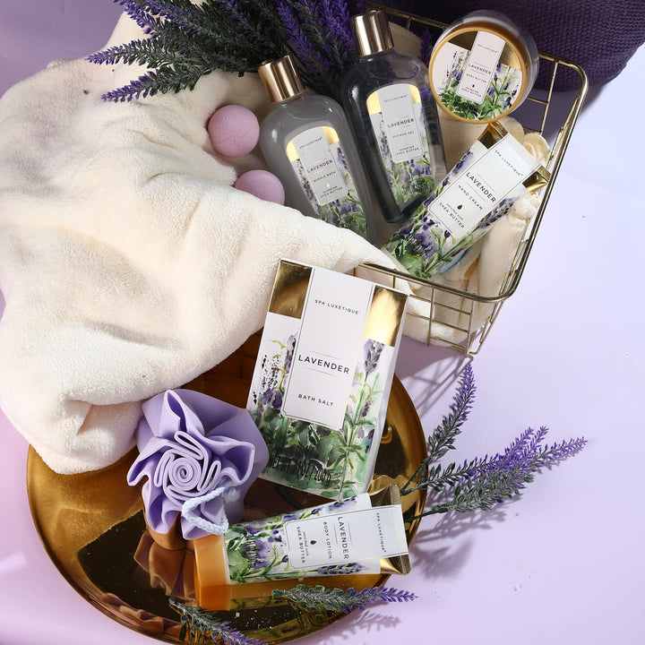 SPA LUXETIQUE Damen Bade Geschenkset - 10tlg Lavender Duft Geburtstaggeschenk für Frauen mit Handcre