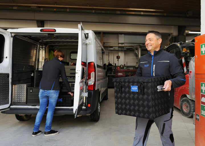 ALUTEC Aluminiumbox Extreme 70 (Farbe Schwarz, Inhalt 70 ltr., Innenmasse (LxBxH) 500 x 350 x 400 mm