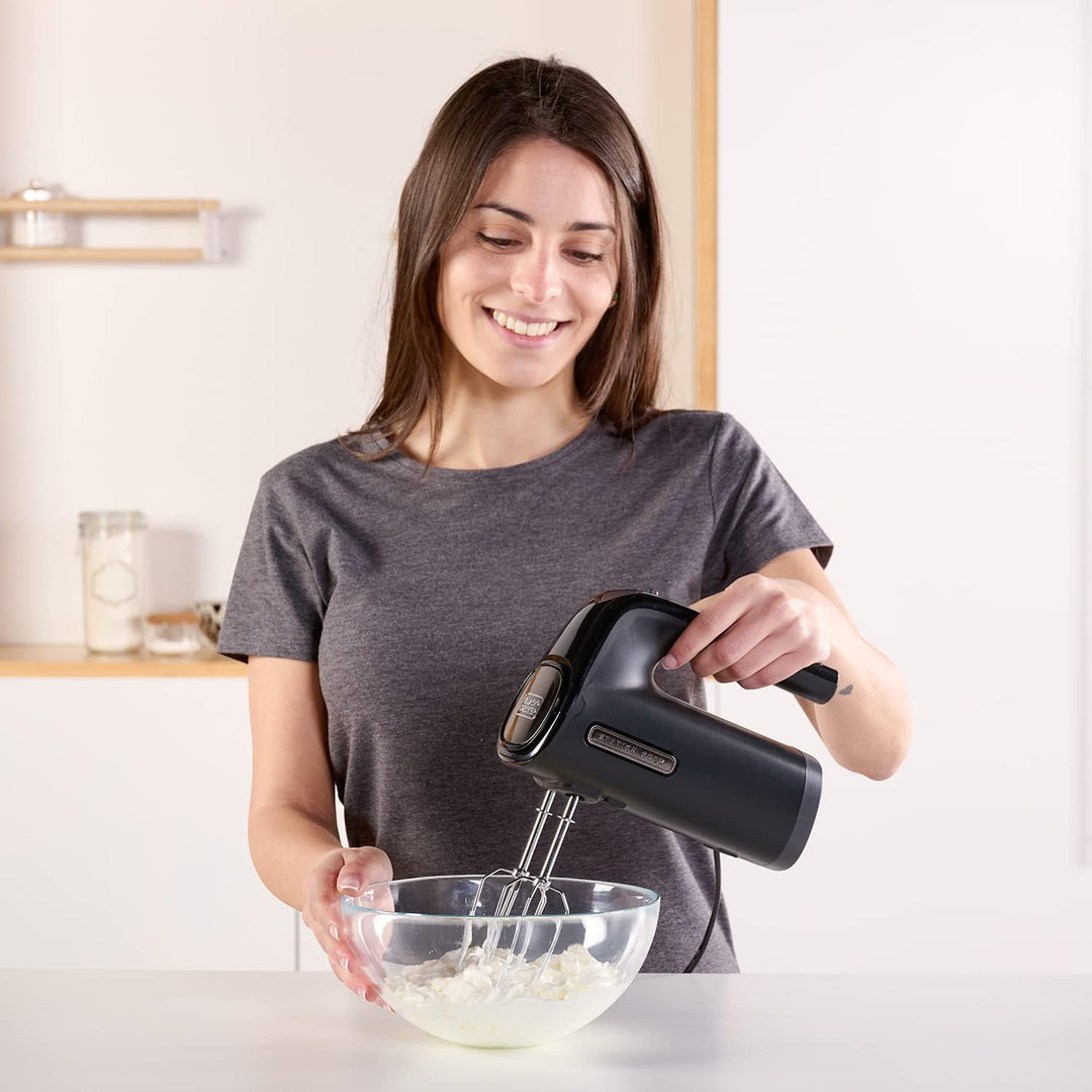 BLACK+DECKER BXMX300E Elektrischer Stabmixer, 300 W, BPA-frei, 5 Geschwindigkeiten, Turbo, abnehmbar